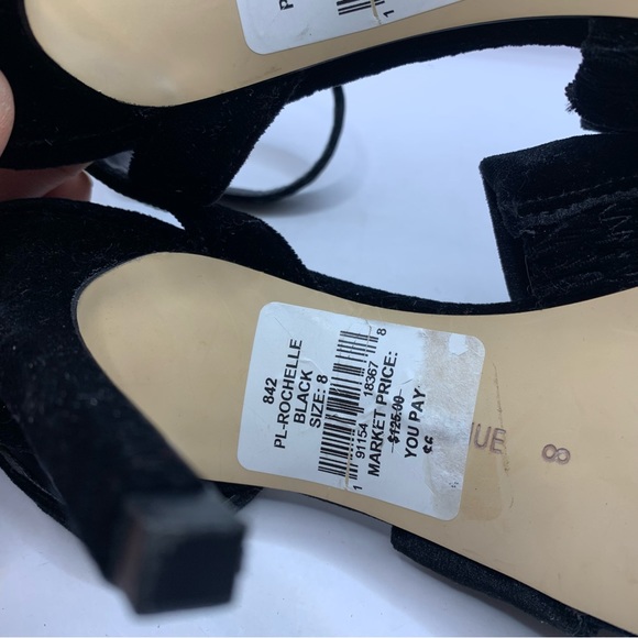 NWOB WOMANS SAKS 5TH AVENUE VELVET BLACK HEELED PUMPS SIZE 8 PL-Rochelle - Picture 8 of 9